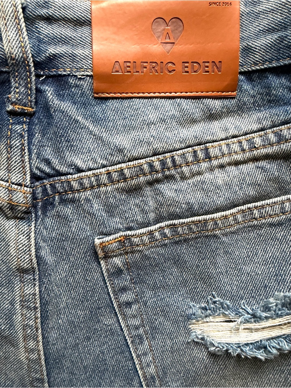 Aelfric Eden NWT size 30 distressed denim shorts over pinstripe flared pants - Picture 3 of 16
